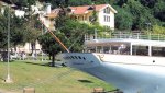 Le fameux « Savarona », dans son écrin, sur le Bosphore {JPEG}